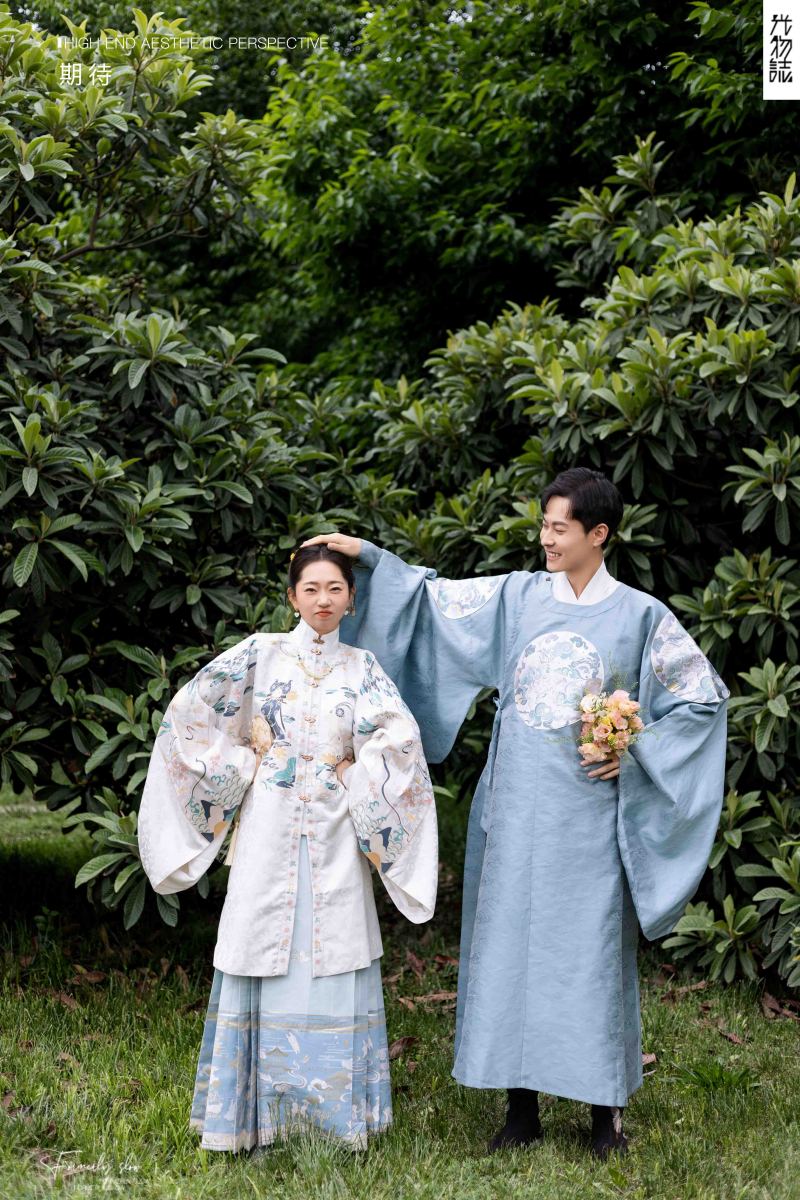 刘榆琛先生米星睿女士中式传承婚纱照、中式传承、木子、唠嗑型选手，构图多变、情绪拿捏，特写YYDS、婚纱照