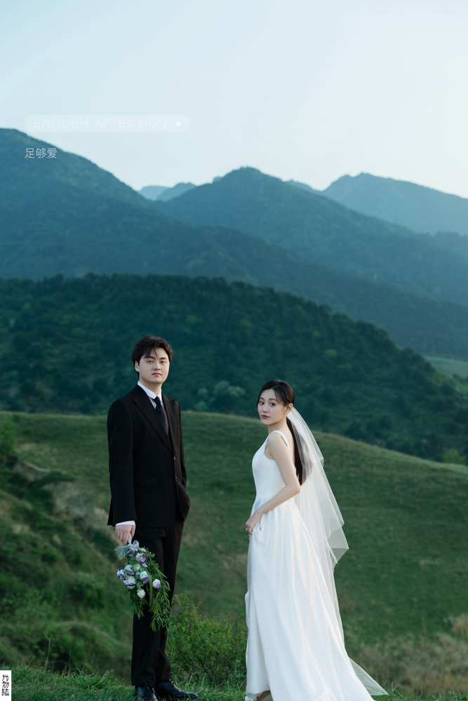 爱情电影。郭先生韩女士电影纪实婚纱照、电影纪实、刘康、六边形战士，不止是沟通，拍摄想法，创造思维样样拿捏。、婚纱照