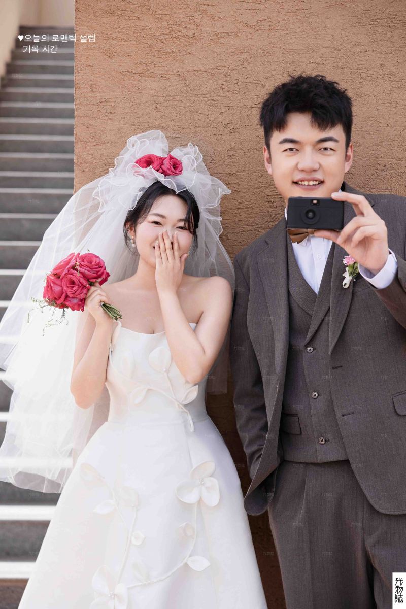 美到心里~曹新先生余拉女士物誌生活婚纱照、物誌生活、木子、唠嗑型选手，构图多变、情绪拿捏，特写YYDS、婚纱照