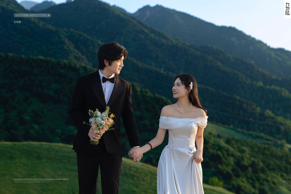 爱情电影。崔李傲先生关雨萌女士电影纪实婚纱照、电影纪实、徐才皓、好像在听单口相声，开心到直不起腰，幸福感MAX、婚纱照