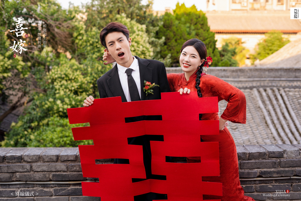 炒鸡甜~王兆轩先生葛渌琦女士中式传承婚纱照、中式传承、白玛、怀疑是不是修导演系，拍照像电影一样的构图和质感、婚纱照