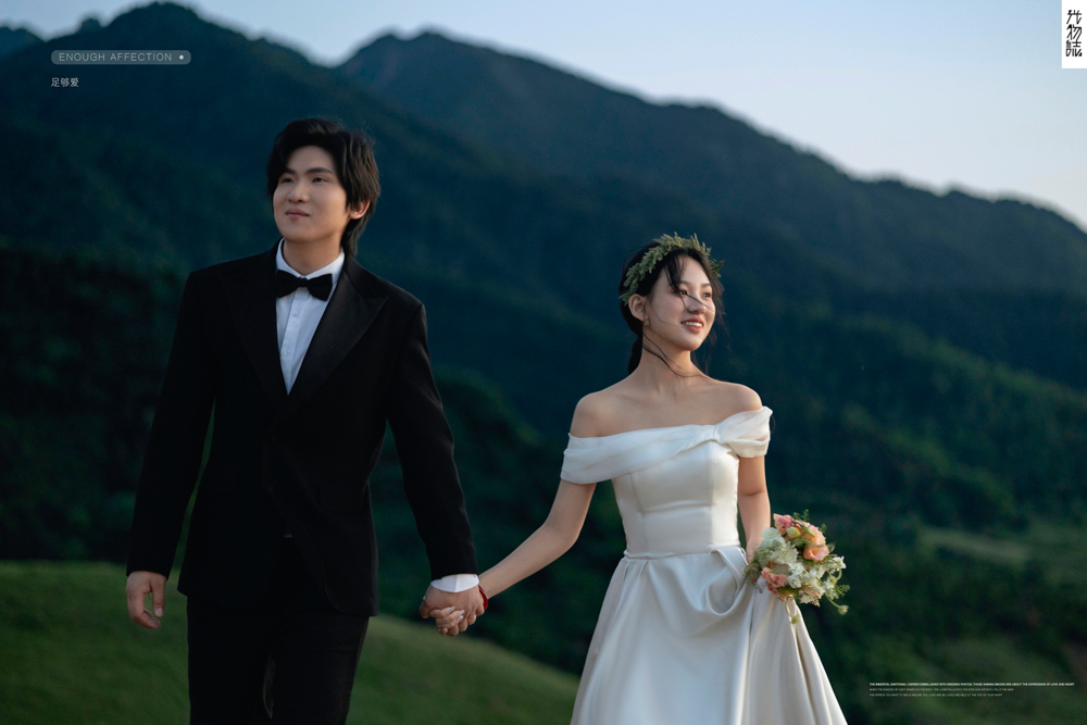 爱情电影。崔李傲先生关雨萌女士电影纪实婚纱照、电影纪实、徐才皓、好像在听单口相声，开心到直不起腰，幸福感MAX、婚纱照