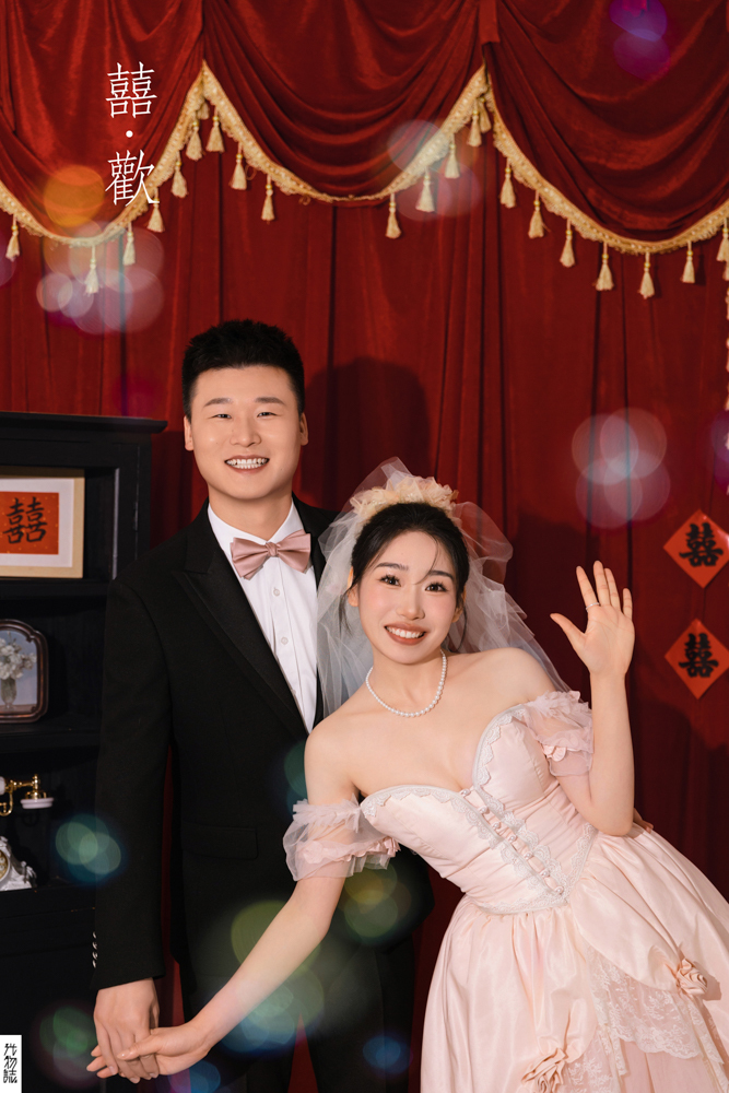 幸福感爆棚王先生胡女士怀旧复古婚纱照、怀旧复古、刘康、六边形战士，不止是沟通，拍摄想法，创造思维样样拿捏。、婚纱照