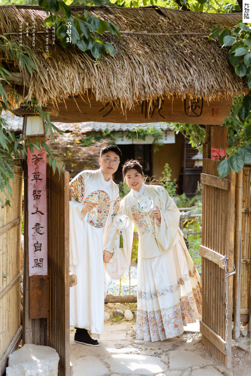 爱了~爱了~王先生赵女士中式传承婚纱照、中式传承、艾辰、偷偷练过读心术，精准预判每一个想法，细腻到心里、婚纱照
