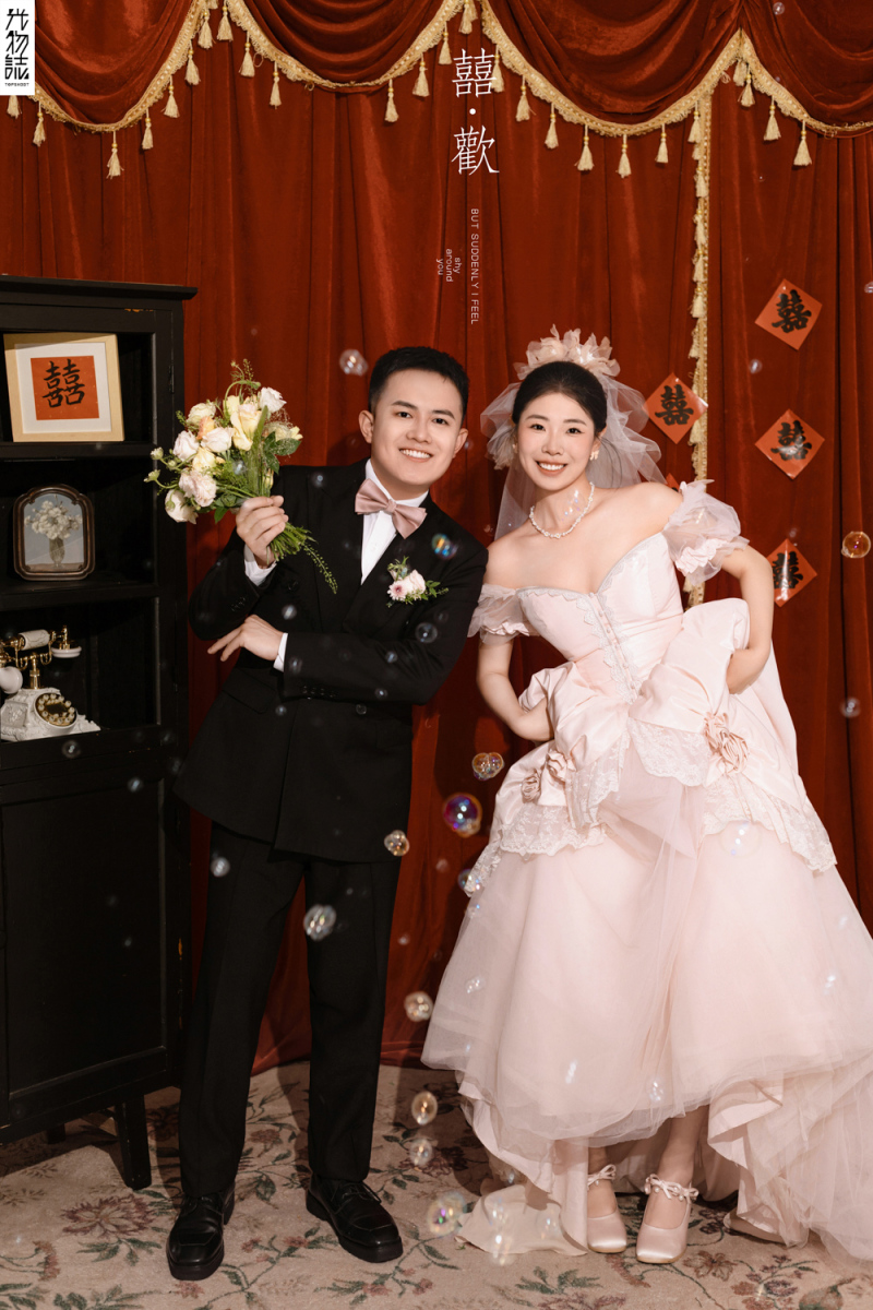 可甜可爱da李先生王女士怀旧复古婚纱照、怀旧复古、艾辰、偷偷练过读心术，精准预判每一个想法，细腻到心里、婚纱照
