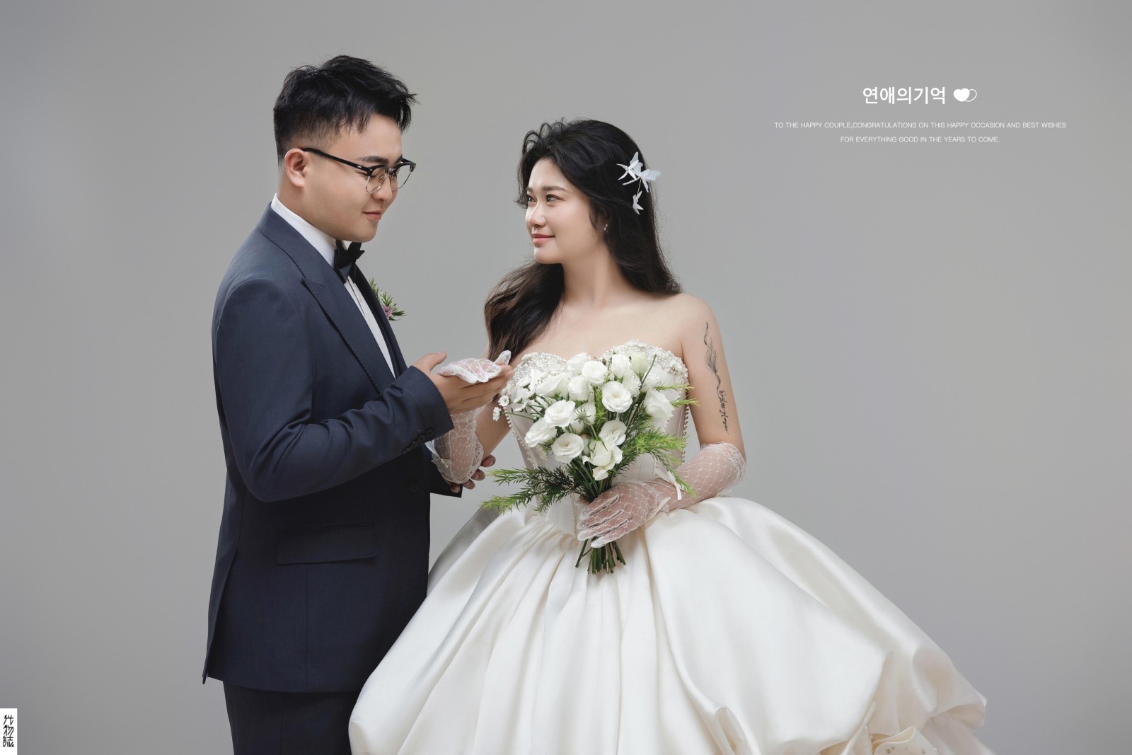 极致情绪！宋盼婷女士极简棚拍婚纱照、极简棚拍、木子、唠嗑型选手，构图多变、情绪拿捏，特写YYDS、婚纱照
