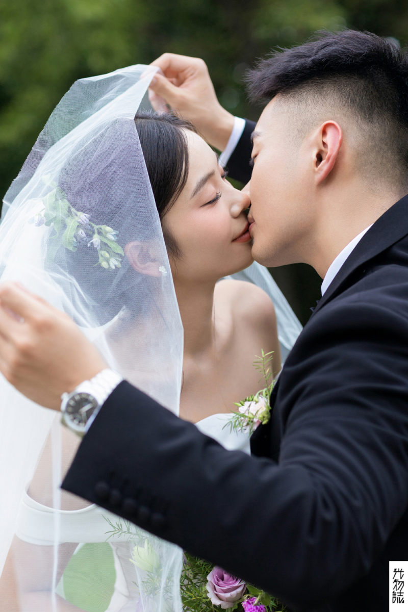 极致情绪！张先生张女士氛围森系婚纱照、氛围森系、艾辰、偷偷练过读心术，精准预判每一个想法，细腻到心里、婚纱照