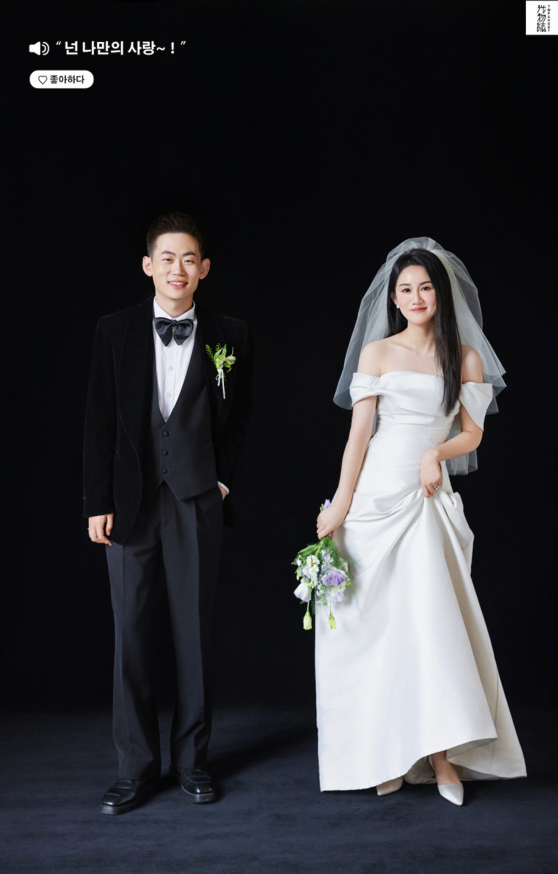 恋爱日记*刘先生刘女士极简棚拍婚纱照、极简棚拍、白玛、怀疑是不是修导演系，拍照像电影一样的构图和质感、婚纱照