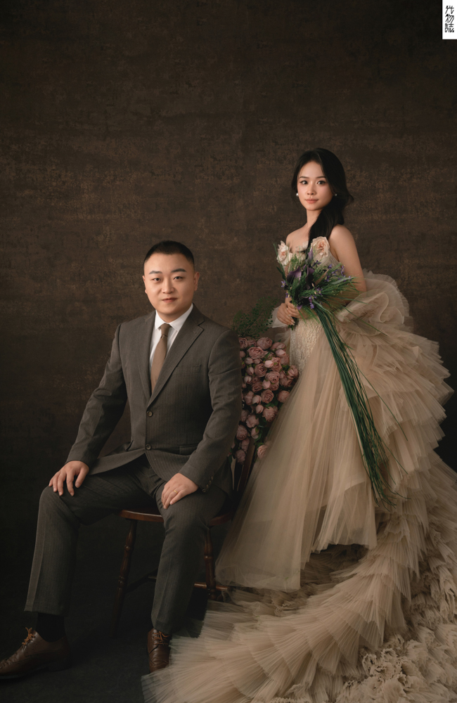 美到心里~向先生丰女士极简棚拍婚纱照、极简棚拍、刘康、六边形战士，不止是沟通，拍摄想法，创造思维样样拿捏。、婚纱照