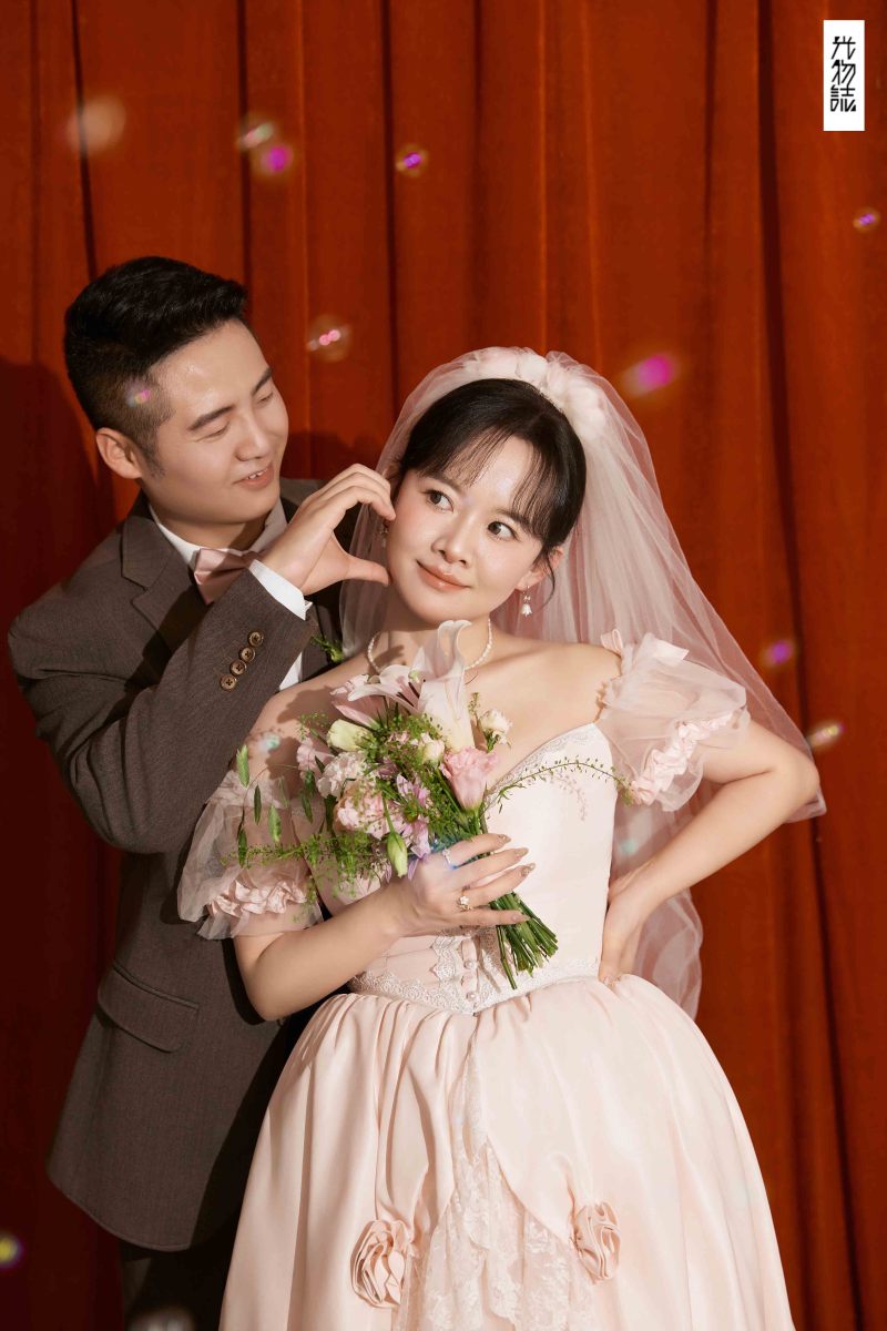 太太太太可了~~！郭帅先生艾丽蓉女士怀旧复古婚纱照、怀旧复古、韩松、行走的放大镜，现场细节，姿态指导的掌控者、婚纱照