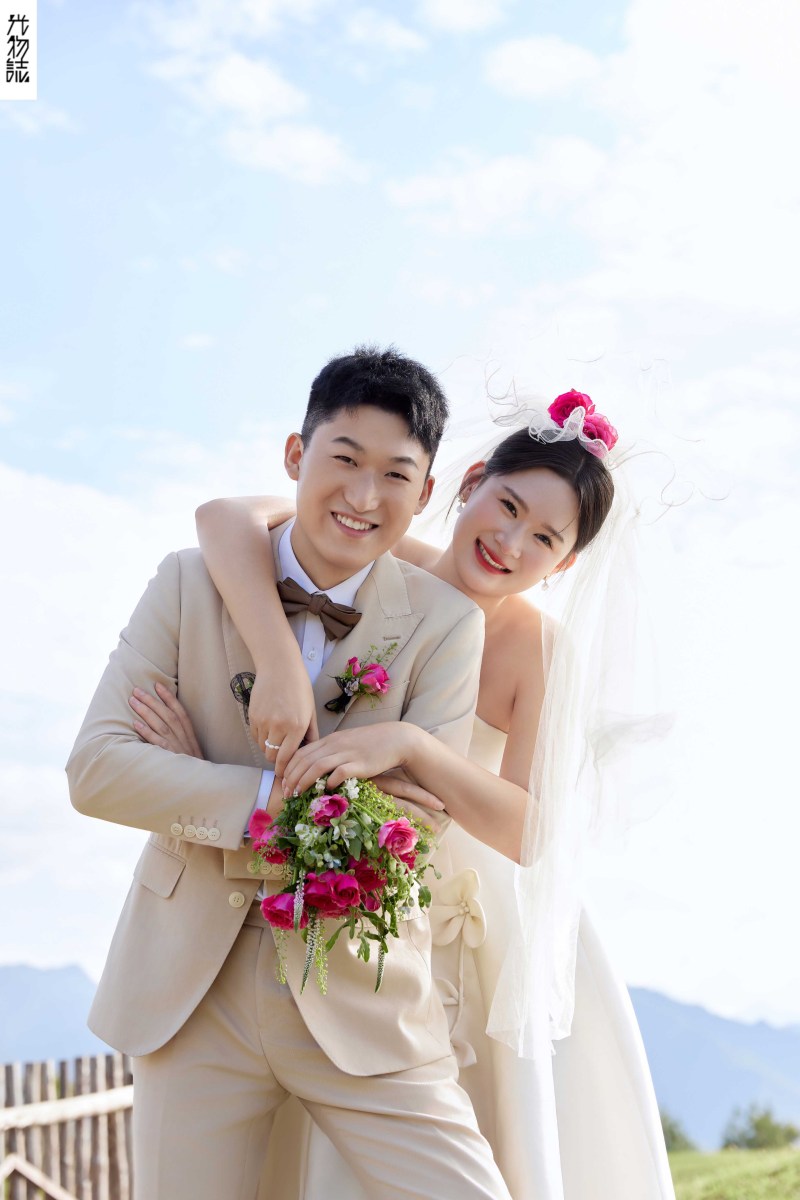 美到想哭1551吴先生陈女士氛围森系婚纱照、氛围森系、正林、眼睛就是测光仪，任何场地都能发挥成MVP、婚纱照