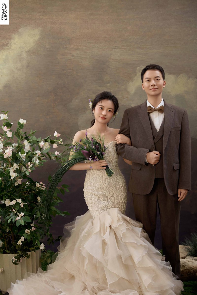 简单爱爱爱❤️黄先生张女士极简棚拍婚纱照、极简棚拍、正林、眼睛就是测光仪，任何场地都能发挥成MVP、婚纱照
