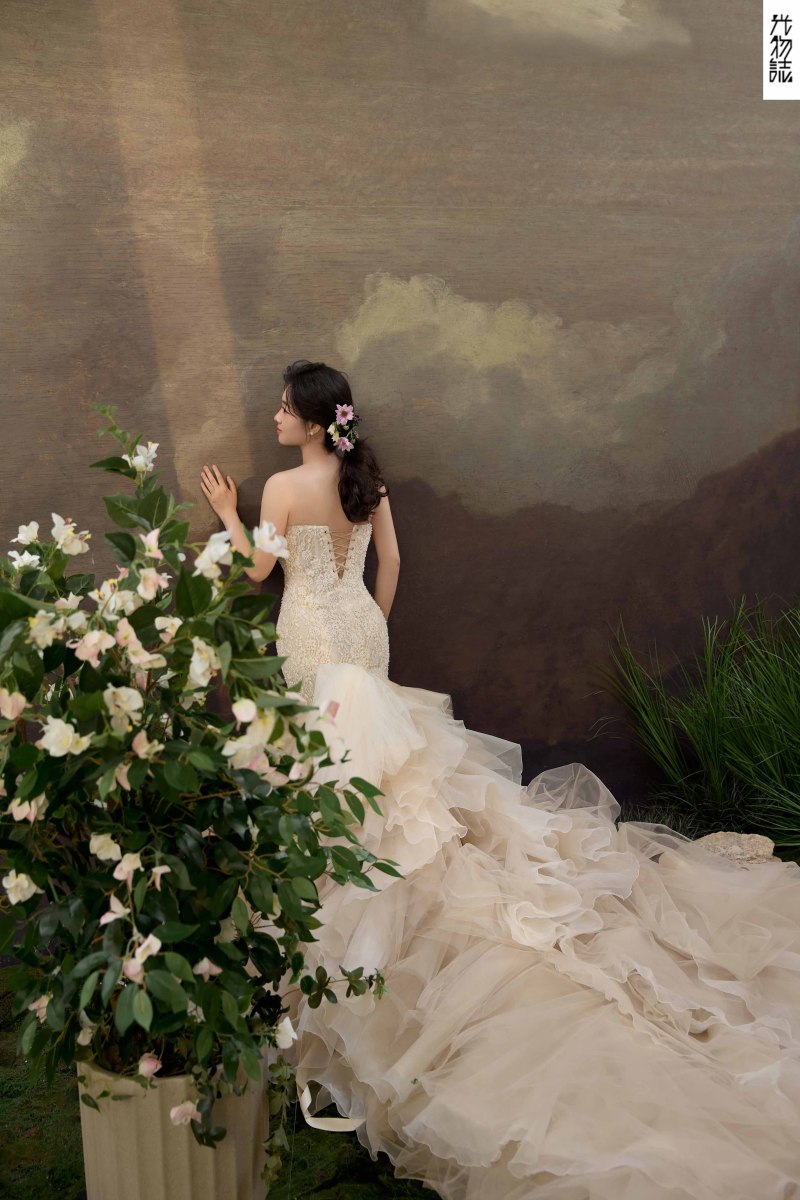 简单爱爱爱❤️黄先生张女士极简棚拍婚纱照、极简棚拍、正林、眼睛就是测光仪，任何场地都能发挥成MVP、婚纱照