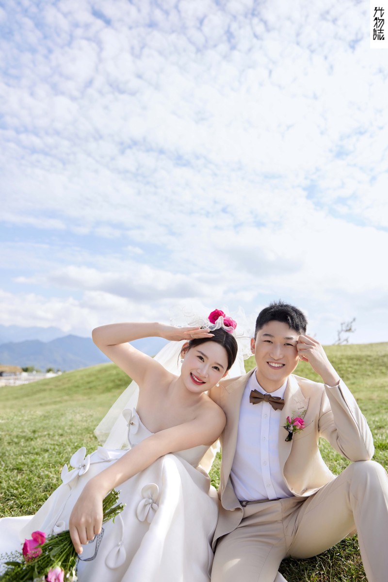 美到想哭1551吴先生陈女士氛围森系婚纱照、氛围森系、正林、眼睛就是测光仪，任何场地都能发挥成MVP、婚纱照