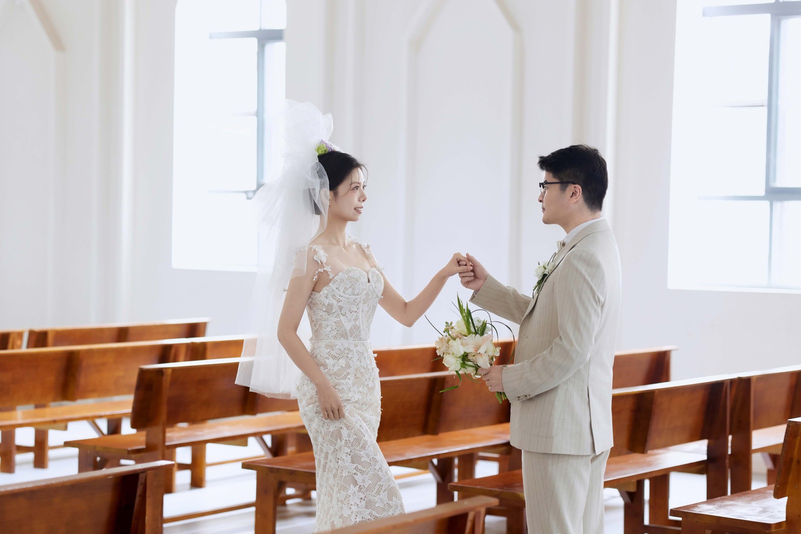 炒鸡甜~闫先生聿女士物誌生活婚纱照、物誌生活、毛磊、谁说拍照不能freestyle，创作灵感像吃了炫迈停不下来、婚纱照