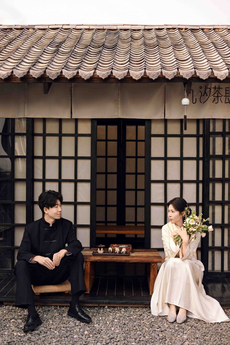 爱了~爱了~何先生李女士中式传承婚纱照、中式传承、毛磊、谁说拍照不能freestyle，创作灵感像吃了炫迈停不下来、婚纱照