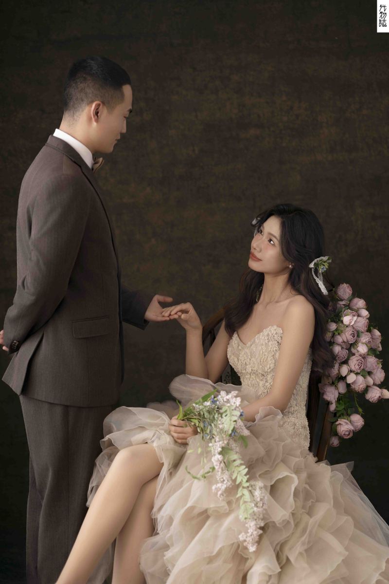 美到想哭1551钱先生郑女士怀旧复古婚纱照、怀旧复古、徐才皓、好像在听单口相声，开心到直不起腰，幸福感MAX、婚纱照