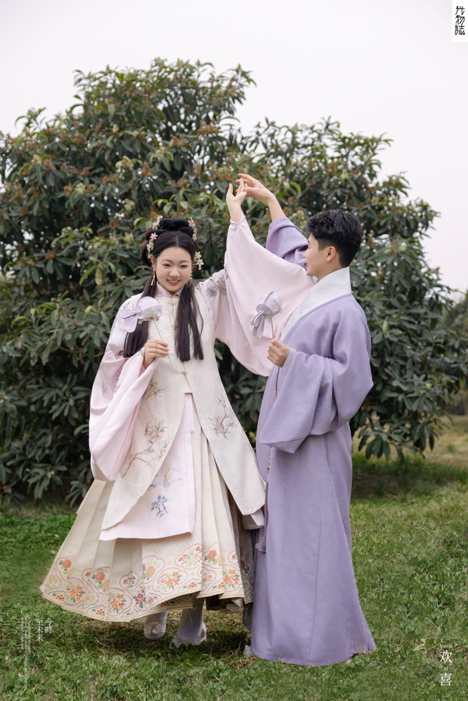 可甜可爱da韩先生刘女士中式传承婚纱照、中式传承、木子、唠嗑型选手，构图多变、情绪拿捏，特写YYDS、婚纱照