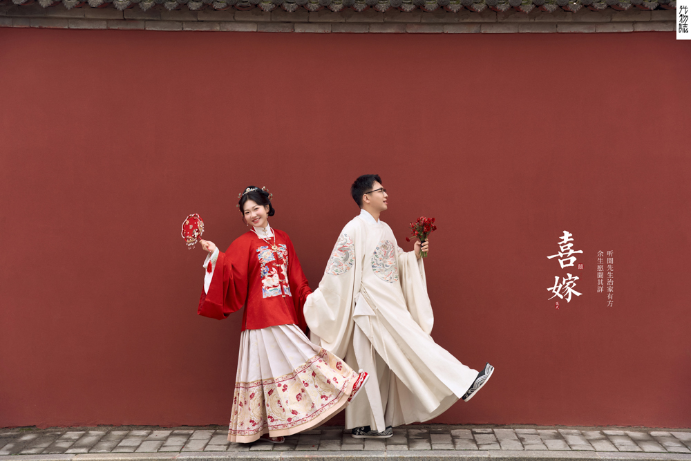 宝藏情侣~李先生李女士中式传承婚纱照、中式传承、刘康、六边形战士，不止是沟通，拍摄想法，创造思维样样拿捏。、婚纱照