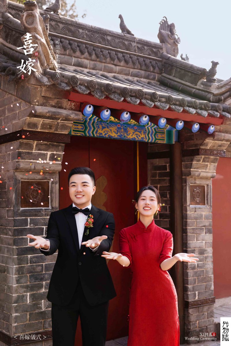 爱情电影。林先生胡女士中式传承婚纱照、中式传承、毛磊、谁说拍照不能freestyle，创作灵感像吃了炫迈停不下来、婚纱照