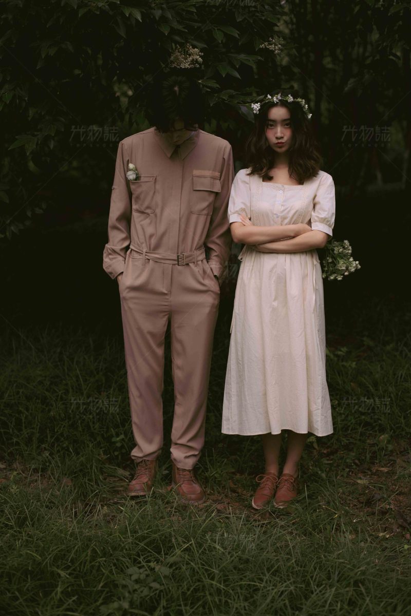恋爱日记*吕先生黄女士氛围森系婚纱照、氛围森系、于志尧、光影掌控者、情绪的记录者。唠一唠，欢乐的一天 美美的照片。、婚纱照