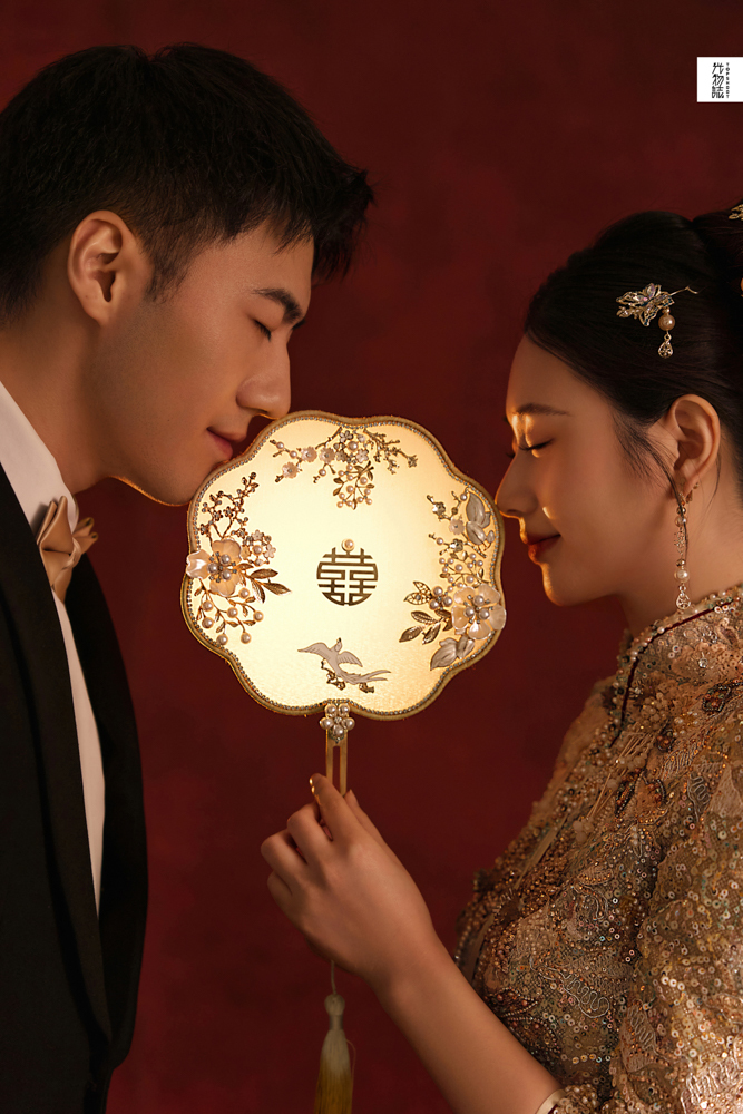 爱了~爱了~丁先生李女士极简棚拍婚纱照、极简棚拍、木子、唠嗑型选手，构图多变、情绪拿捏，特写YYDS、婚纱照