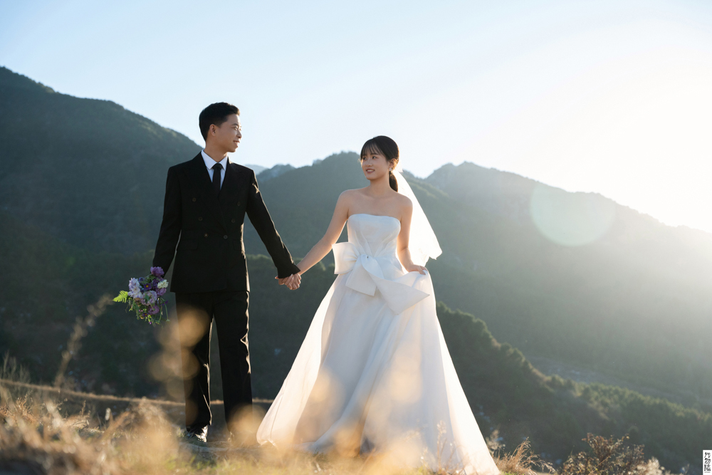 王先生张女士电影纪实婚纱照、电影纪实、刘康、六边形战士，不止是沟通，拍摄想法，创造思维样样拿捏。、婚纱照