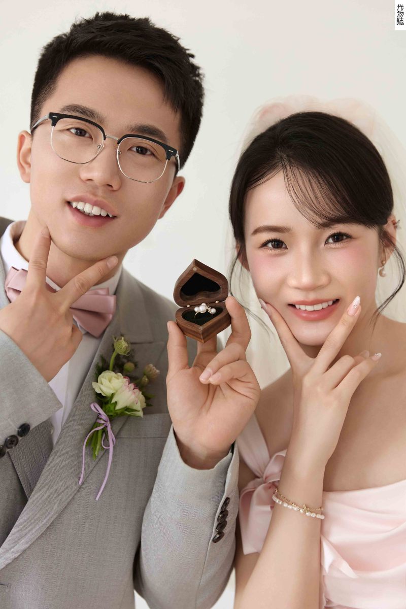 新鲜出炉:)窦琦先生刘草儿女士物誌生活婚纱照、物誌生活、韩松、行走的放大镜，现场细节，姿态指导的掌控者、婚纱照