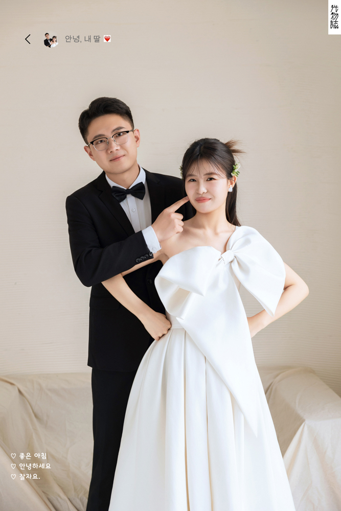 极致情绪！何先生杨女士极简棚拍婚纱照、极简棚拍、木子、唠嗑型选手，构图多变、情绪拿捏，特写YYDS、婚纱照