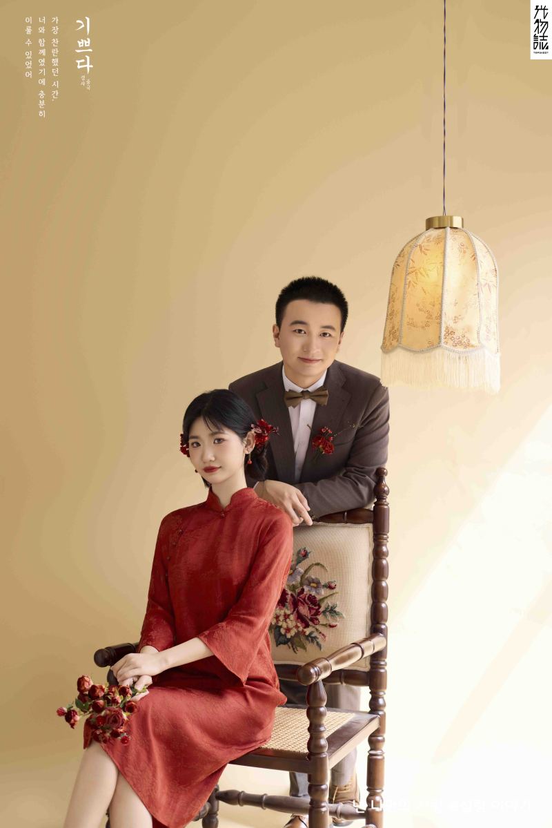 可甜可爱da赵先生尚女士怀旧复古婚纱照、怀旧复古、徐才皓、好像在听单口相声，开心到直不起腰，幸福感MAX、婚纱照