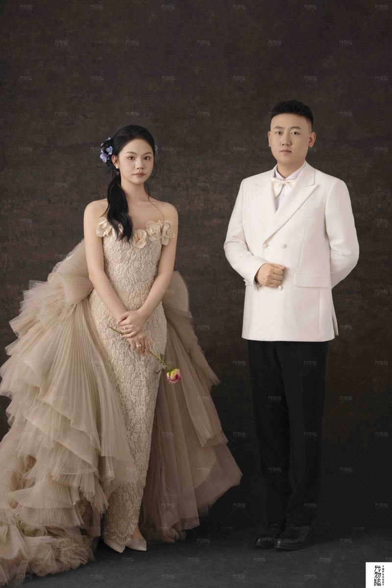 美到想哭1551姚先生董女士怀旧复古婚纱照、怀旧复古、徐才皓、好像在听单口相声，开心到直不起腰，幸福感MAX、婚纱照