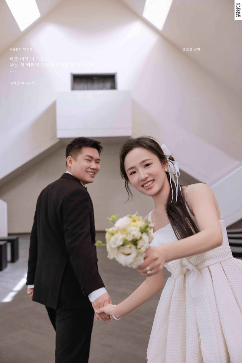 恋爱日记*张海龙先生石惠蓉女士物誌生活婚纱照、物誌生活、白玛、怀疑是不是修导演系，拍照像电影一样的构图和质感、婚纱照