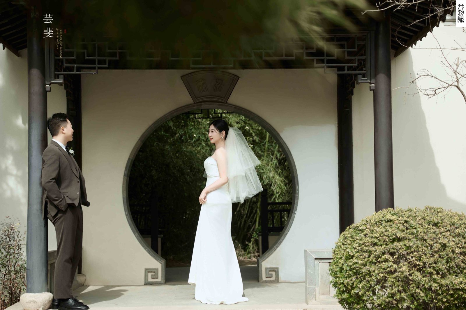太太太太可了~~！陈文义先生辛睿妍女士怀旧复古婚纱照、怀旧复古、韩松、行走的放大镜，现场细节，姿态指导的掌控者、婚纱照