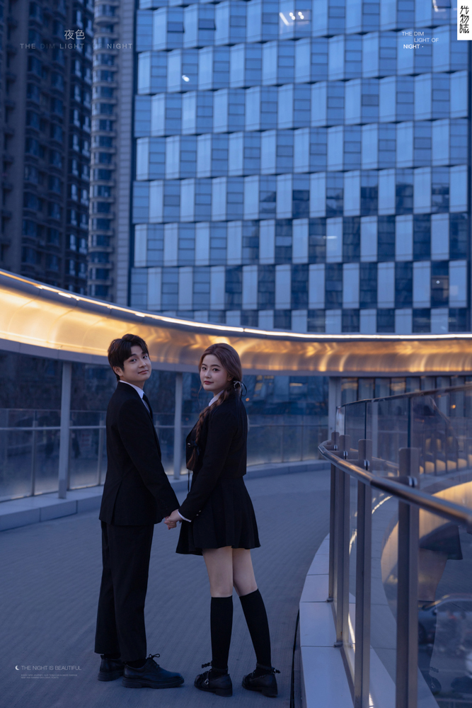宝藏情侣~高先生卢女士电影纪实婚纱照、极简棚拍  电影纪实、木子、唠嗑型选手，构图多变、情绪拿捏，特写YYDS、婚纱照