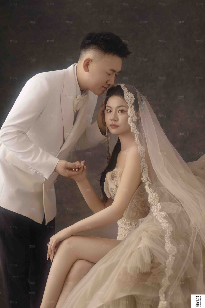 美到想哭1551姚先生董女士怀旧复古婚纱照、怀旧复古、徐才皓、好像在听单口相声，开心到直不起腰，幸福感MAX、婚纱照