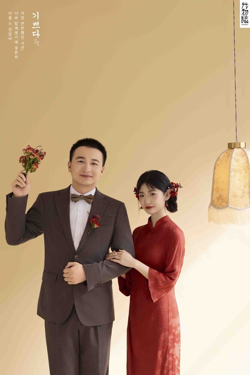 可甜可爱da赵先生尚女士怀旧复古婚纱照、怀旧复古、徐才皓、好像在听单口相声，开心到直不起腰，幸福感MAX、婚纱照