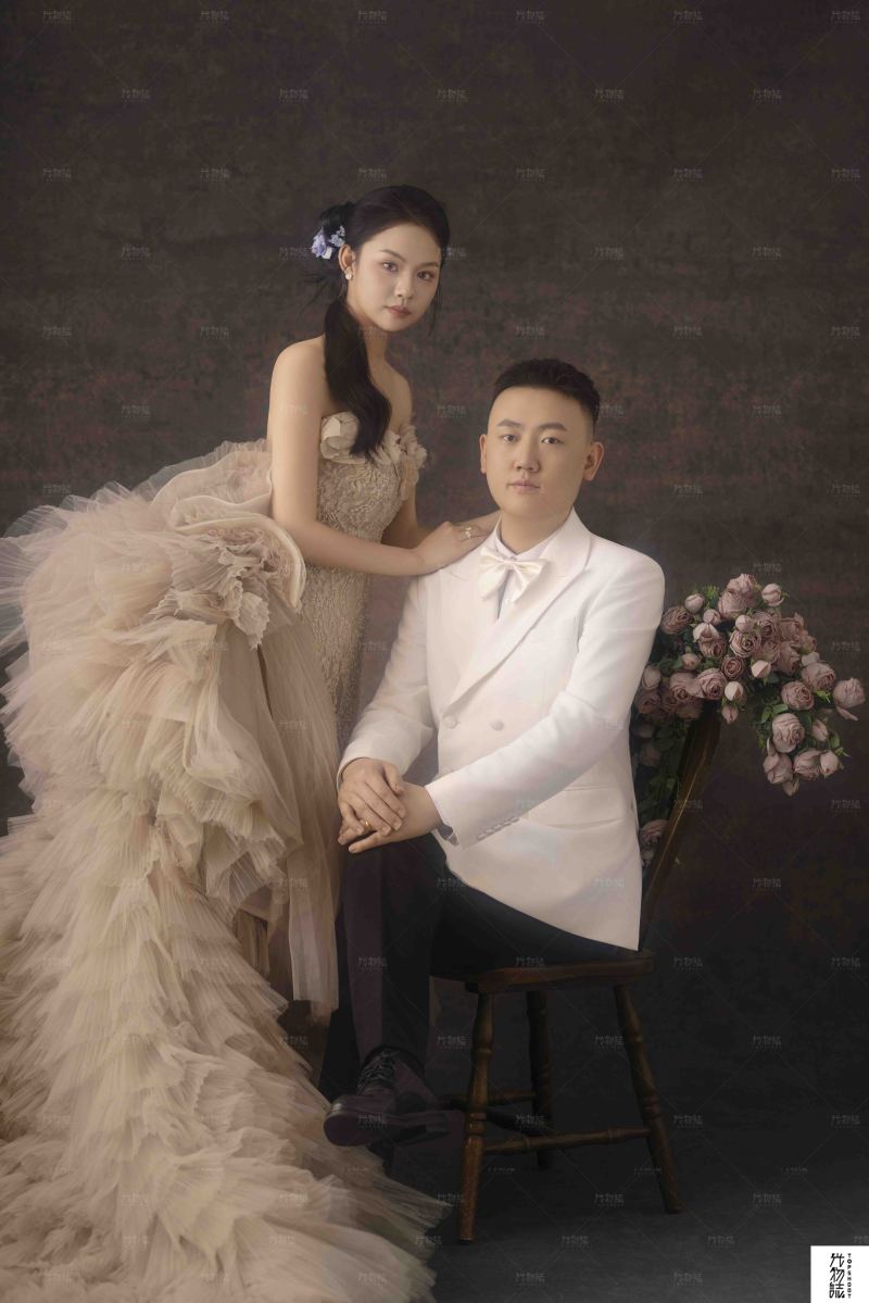 美到想哭1551姚先生董女士怀旧复古婚纱照、怀旧复古、徐才皓、好像在听单口相声，开心到直不起腰，幸福感MAX、婚纱照
