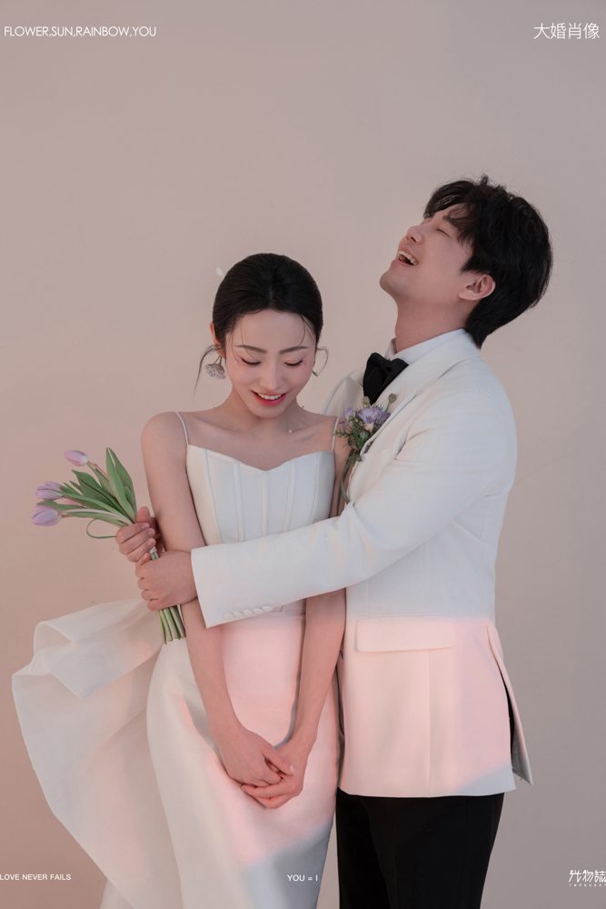 太太太太可了~~！王女士极简棚拍婚纱照、极简棚拍、刘康、六边形战士，不止是沟通，拍摄想法，创造思维样样拿捏。、婚纱照