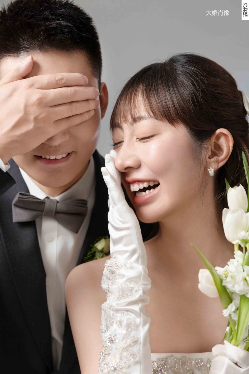 美到想哭1551苏鹏先生杨舒婷女士极简棚拍婚纱照、极简棚拍、正林、眼睛就是测光仪，任何场地都能发挥成MVP、婚纱照