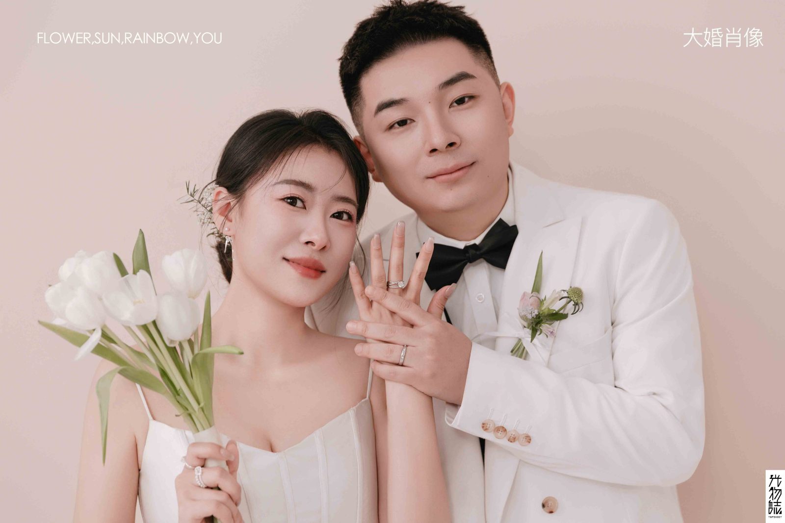 新鲜出炉:)丁嘉伟大先生冯杨女士极简棚拍婚纱照、极简棚拍、正林、眼睛就是测光仪，任何场地都能发挥成MVP、婚纱照