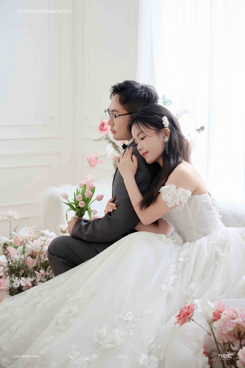 迟浩然先生吴咪女士极简棚拍婚纱照、极简棚拍、正林、眼睛就是测光仪，任何场地都能发挥成MVP、婚纱照