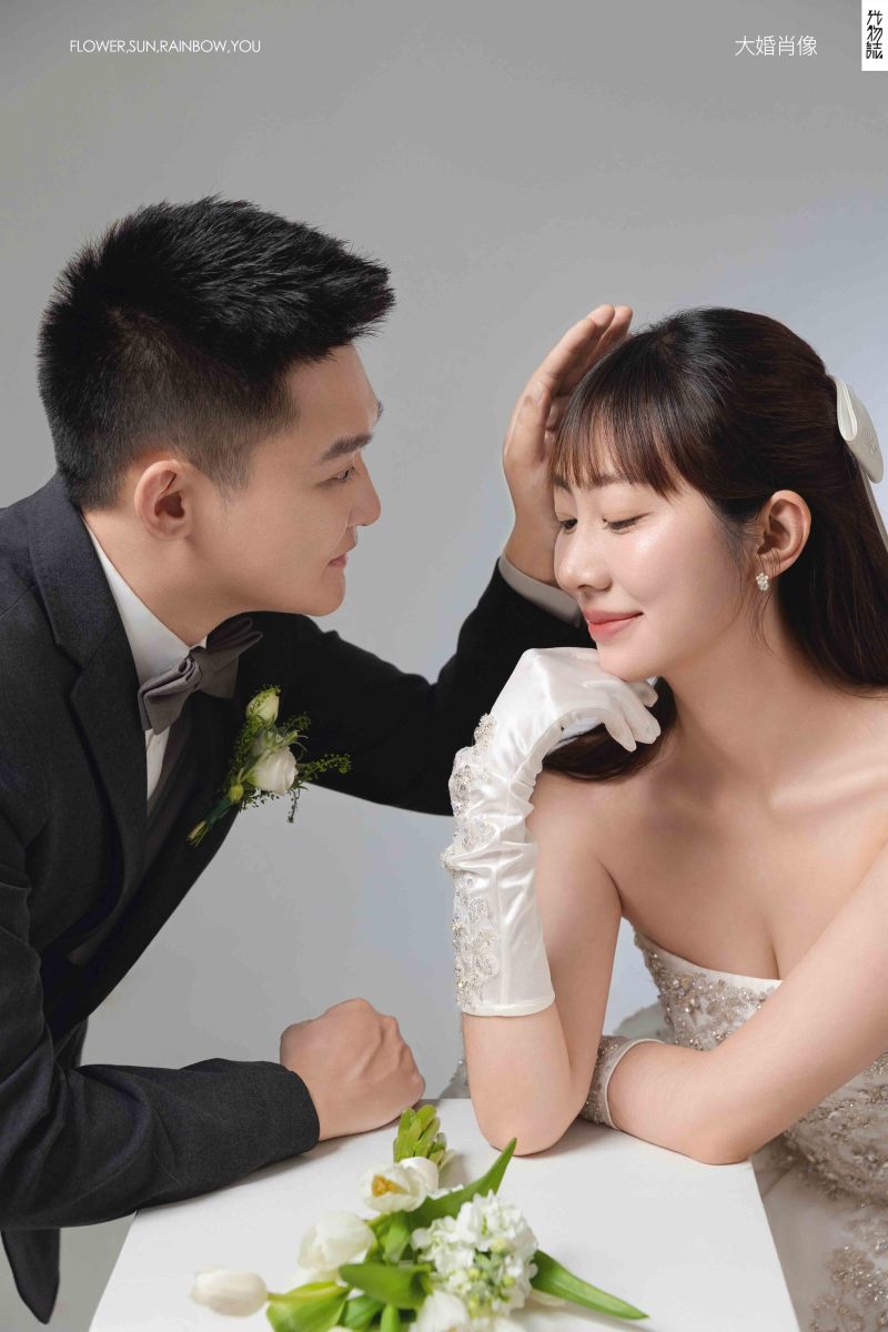 美到想哭1551苏鹏先生杨舒婷女士极简棚拍婚纱照、极简棚拍、正林、眼睛就是测光仪，任何场地都能发挥成MVP、婚纱照