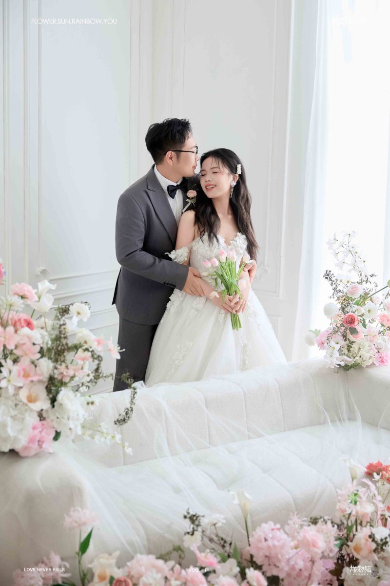 迟浩然先生吴咪女士极简棚拍婚纱照、极简棚拍、正林、眼睛就是测光仪，任何场地都能发挥成MVP、婚纱照