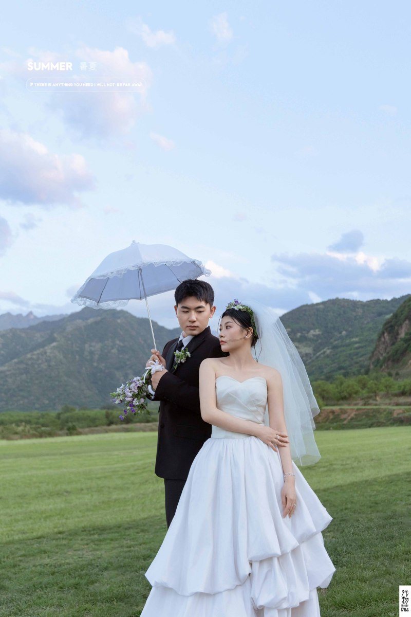王先生李女士氛围森系婚纱照、氛围森系、毛磊、谁说拍照不能freestyle，创作灵感像吃了炫迈停不下来、婚纱照