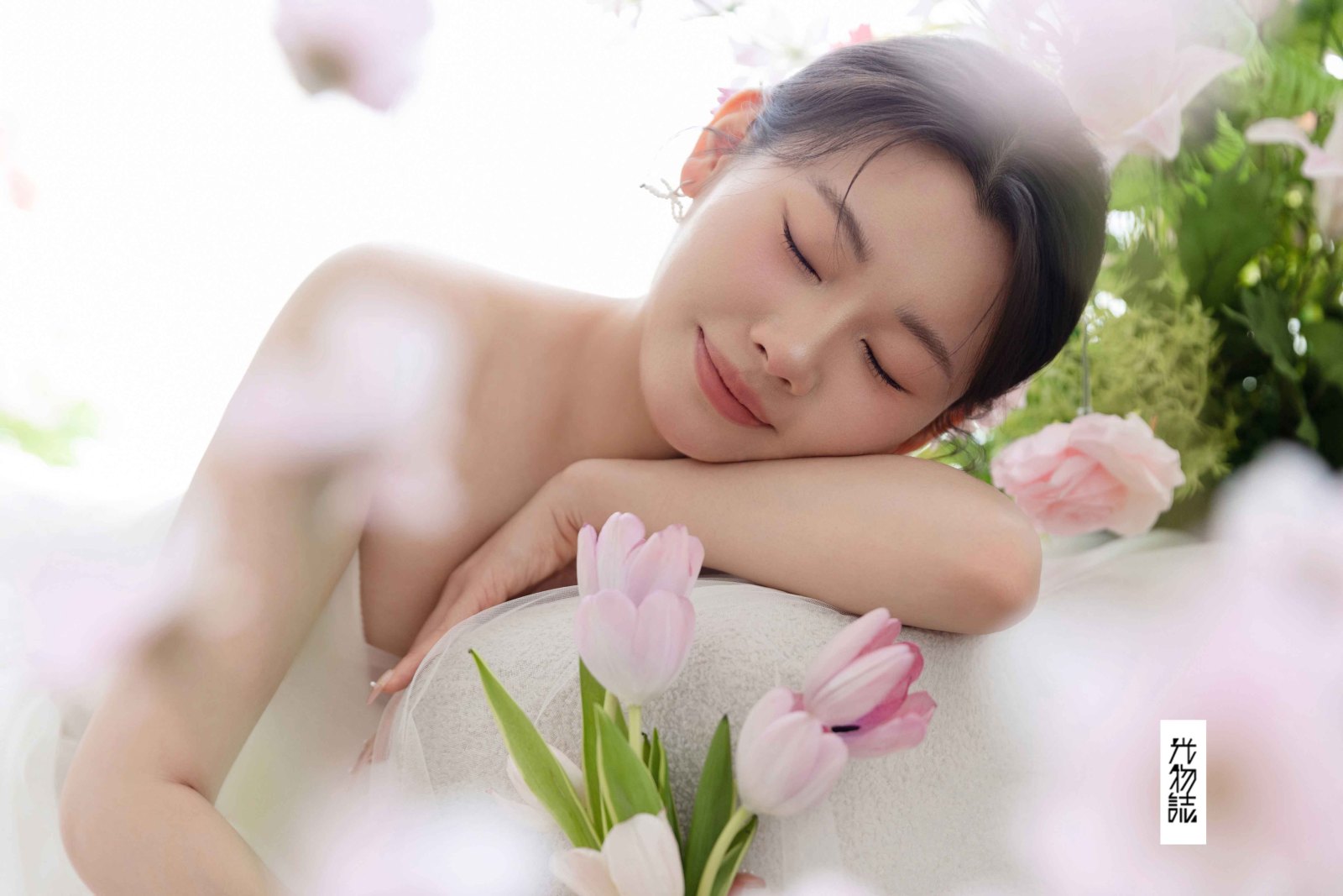 花与奥莉、极简棚拍、