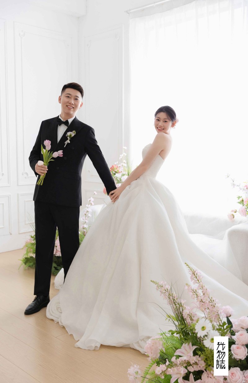 花与奥莉、极简棚拍、
