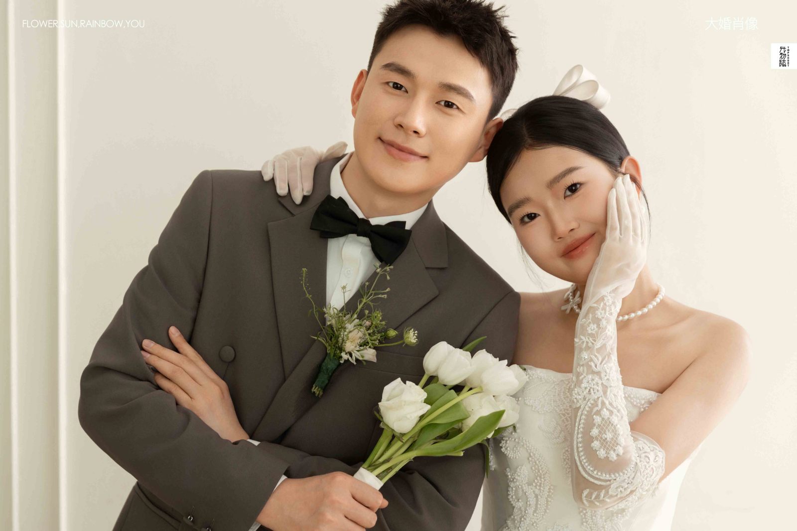 太太太太可了~~！梁先生王女士极简棚拍婚纱照、极简棚拍、正林、眼睛就是测光仪，任何场地都能发挥成MVP、婚纱照