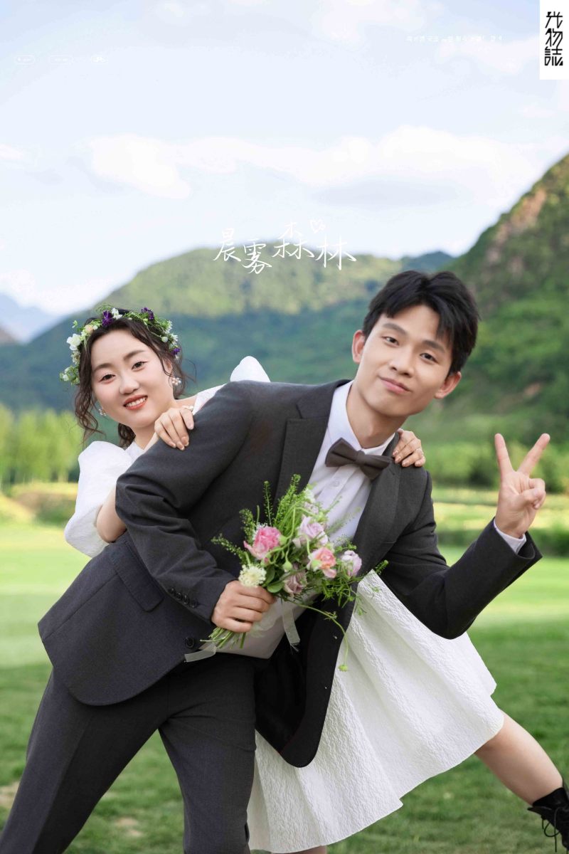 撒狗粮啦~刘先生霍女士氛围森系婚纱照、氛围森系、韩松、行走的放大镜，现场细节，姿态指导的掌控者、婚纱照