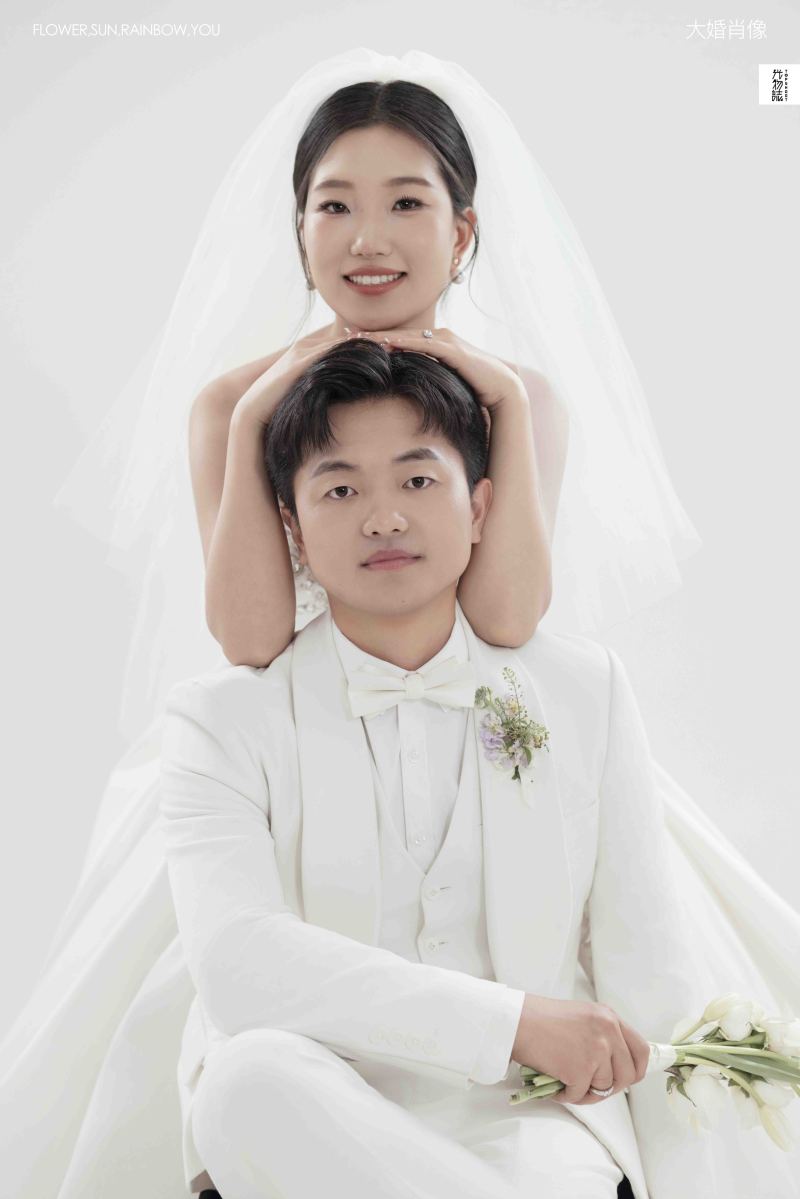 美到心里~陈女士极简棚拍婚纱照、极简棚拍、徐才皓、好像在听单口相声，开心到直不起腰，幸福感MAX、婚纱照