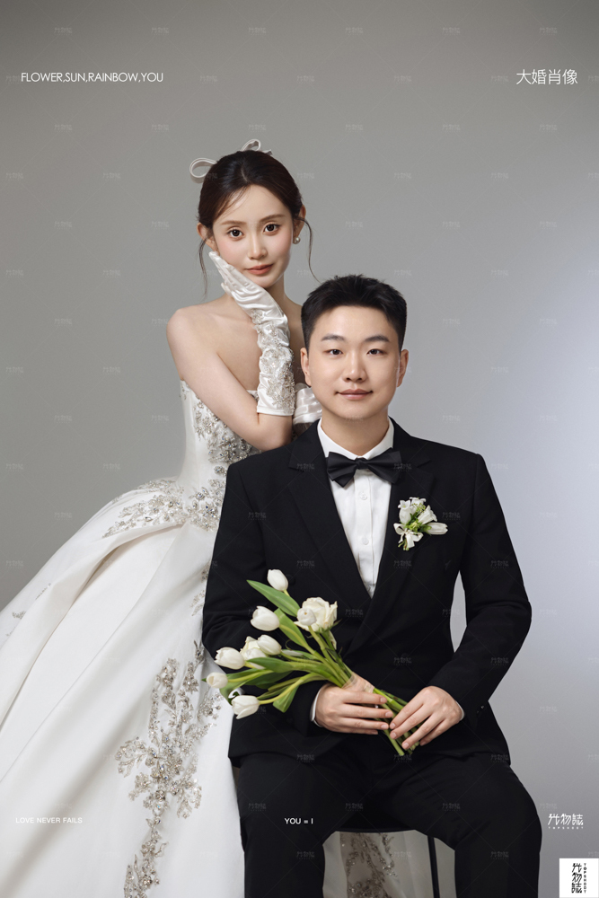 美到心里~雷宇清先生黎丹阳女士极简棚拍婚纱照、极简棚拍、木子、唠嗑型选手，构图多变、情绪拿捏，特写YYDS、婚纱照